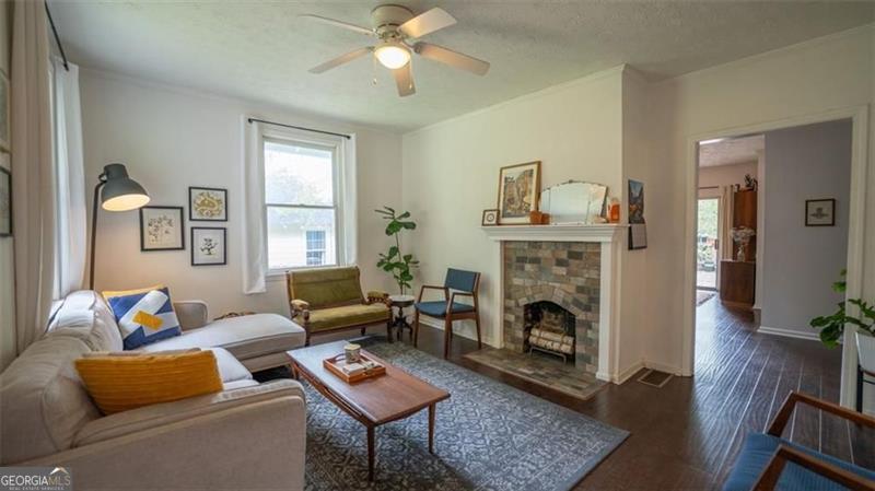2881 Parrott Avenue NW Atlanta GA 30318