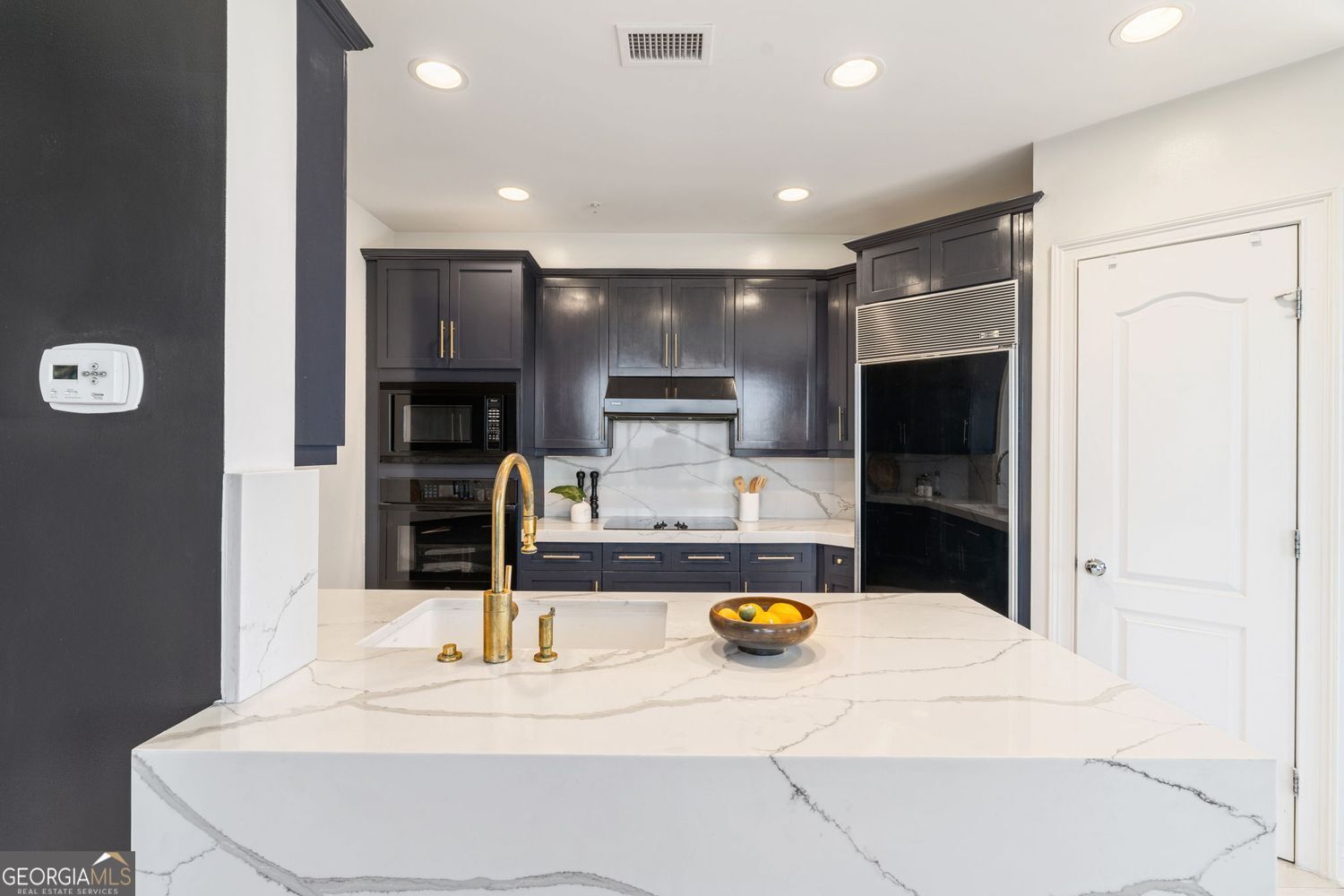 2828 Peachtree Road NW Atlanta GA 30305