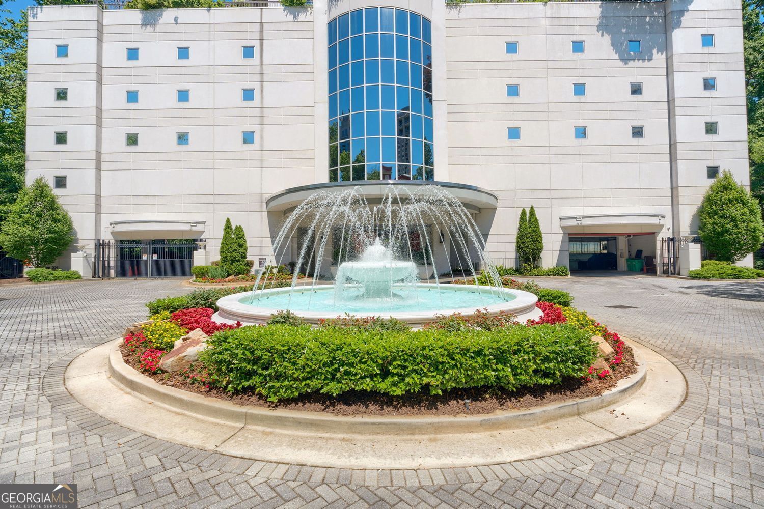 2828 Peachtree Road NW Atlanta GA 30305