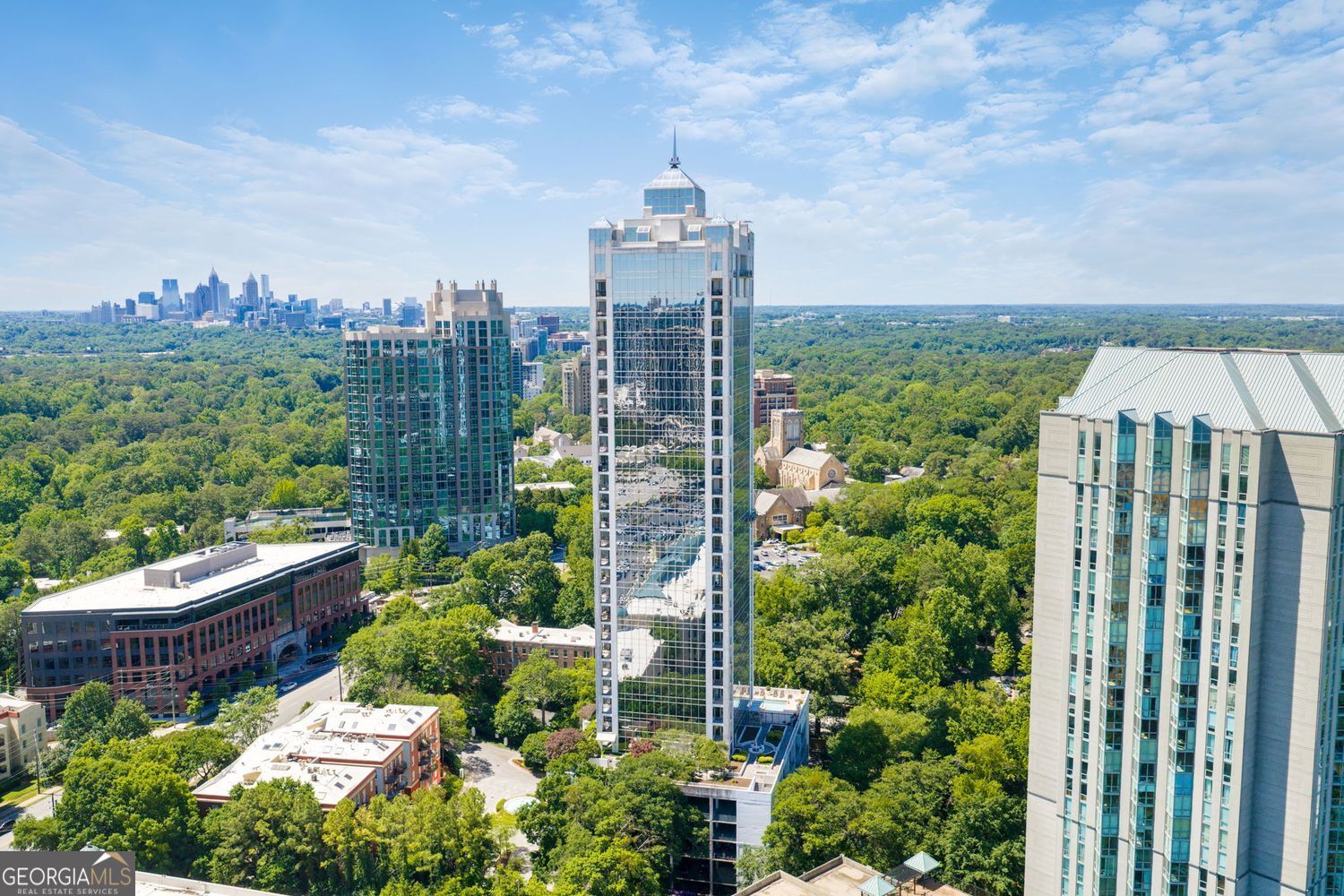 2828 Peachtree Road NW Atlanta GA 30305