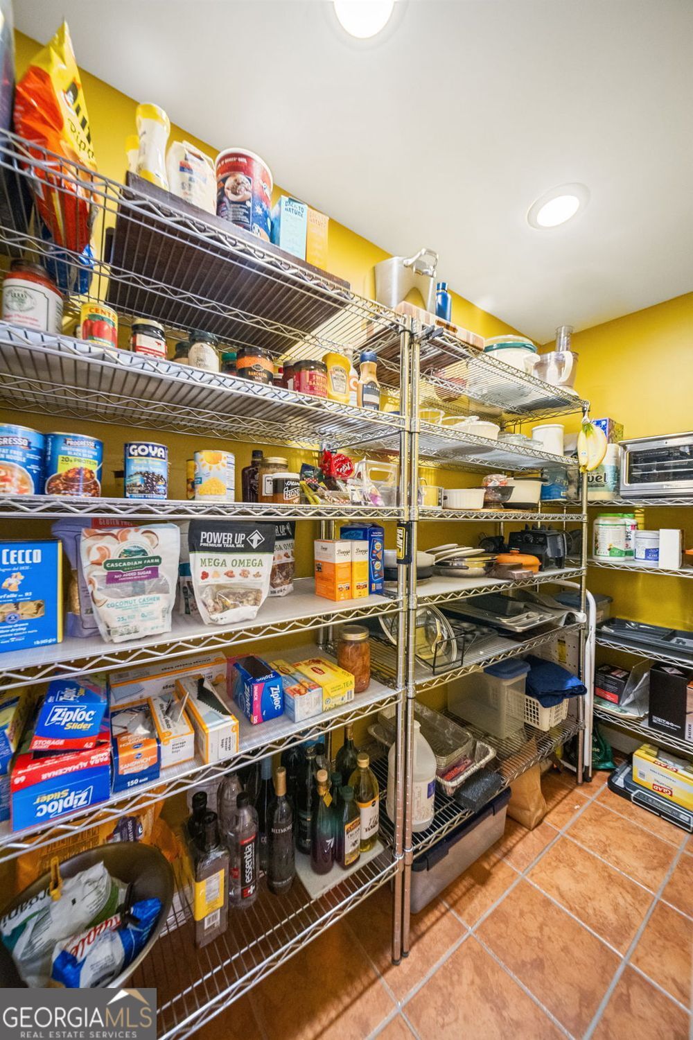 2828 Peachtree Road NW Atlanta GA 30305
