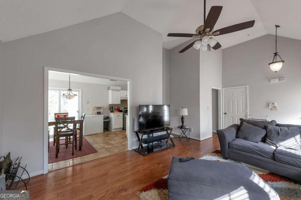 320 Jamaica Cove SW Marietta GA 30008