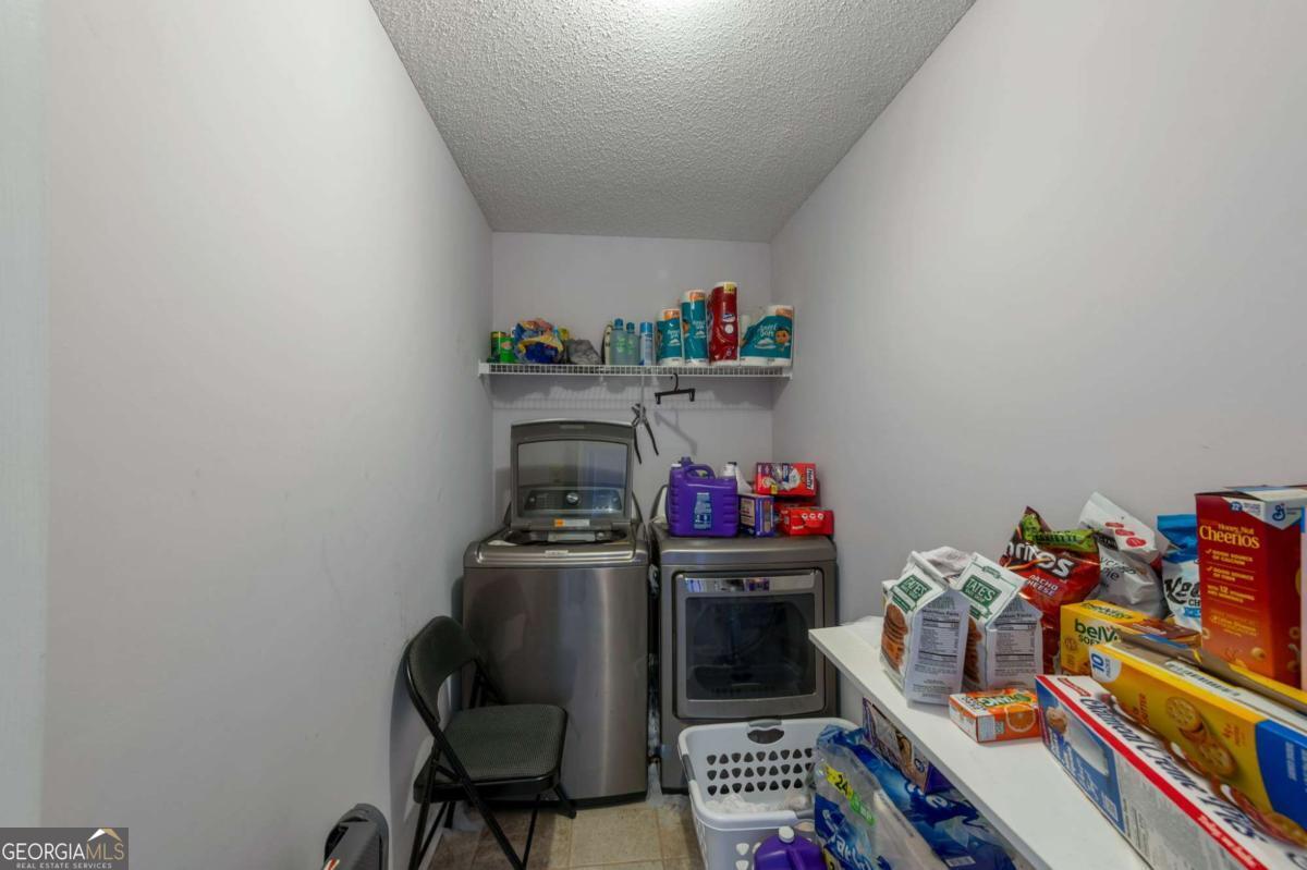 320 Jamaica Cove SW Marietta GA 30008