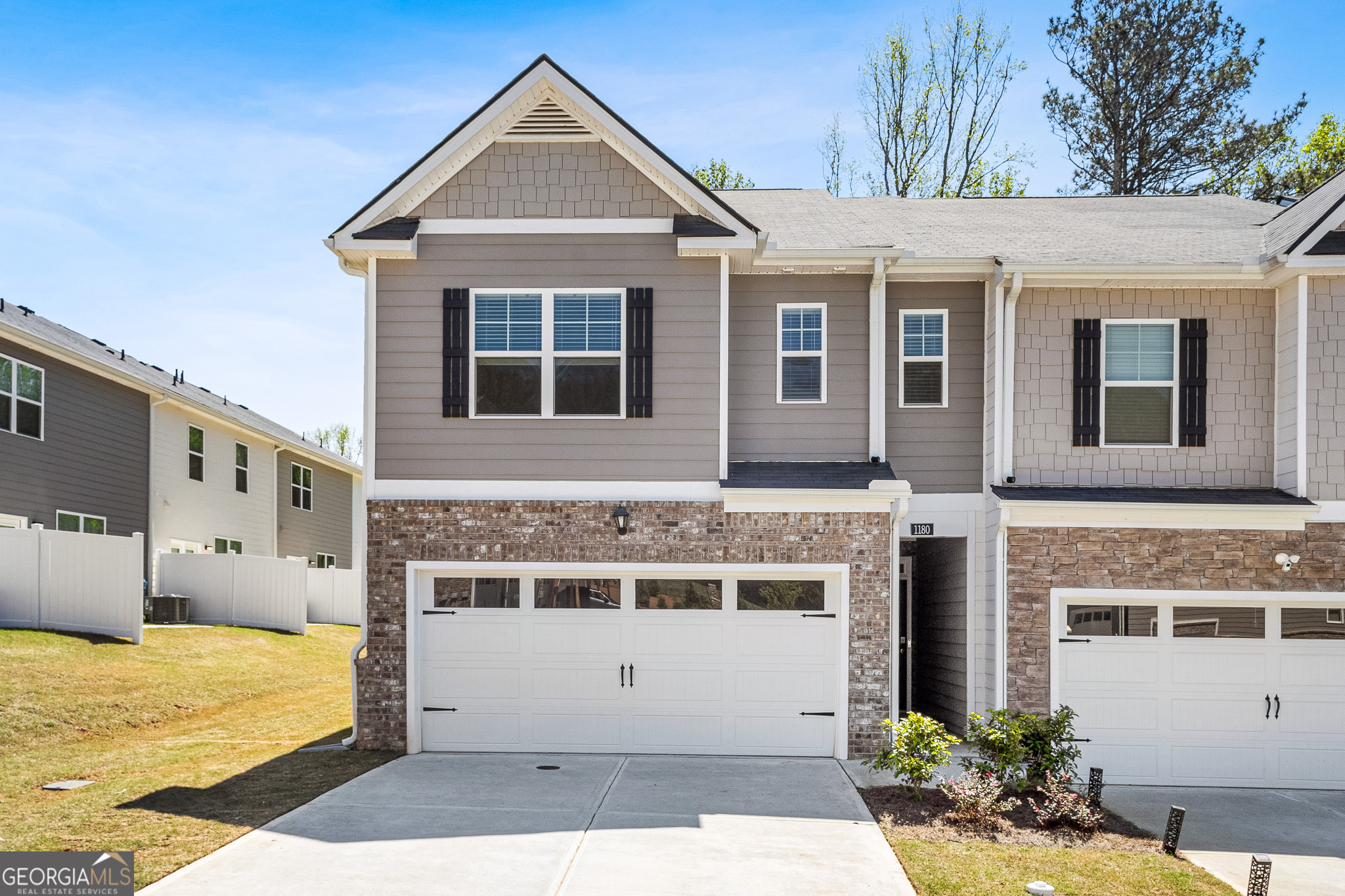 1180 Cades Walk Lawrenceville GA 30045