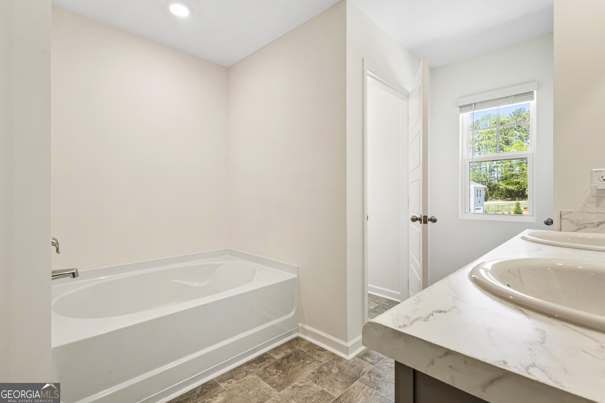 1180 Cades Walk Lawrenceville GA 30045