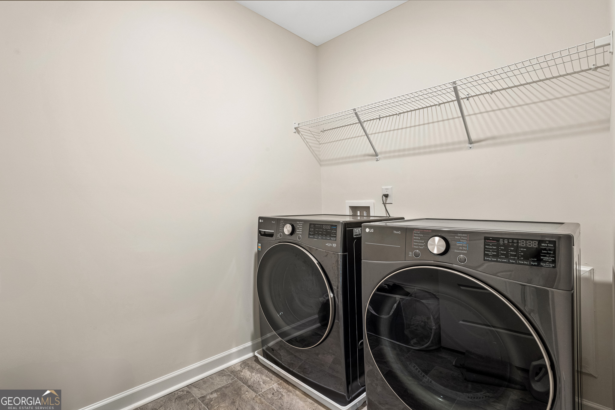 1180 Cades Walk Lawrenceville GA 30045