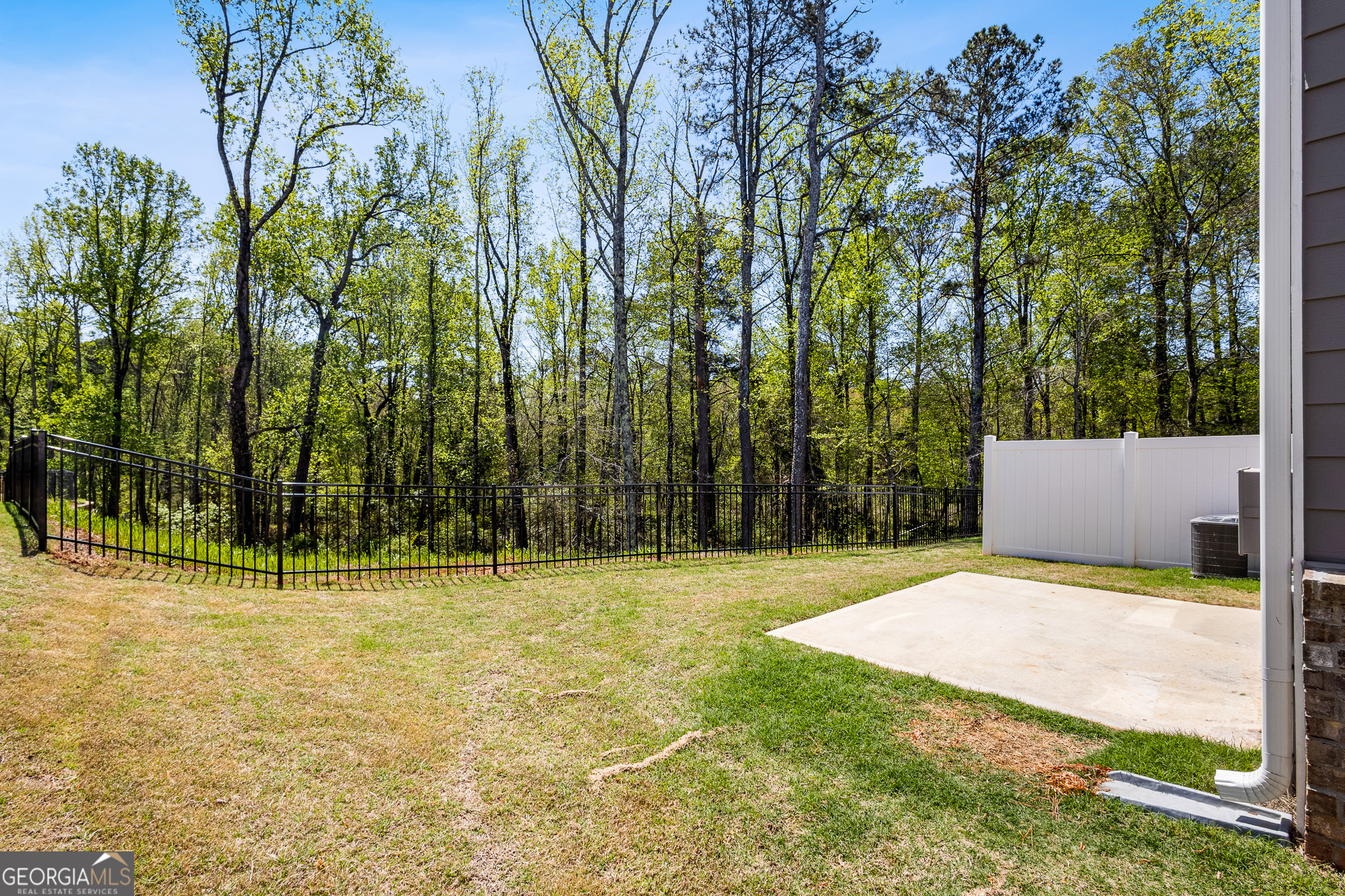 1180 Cades Walk Lawrenceville GA 30045