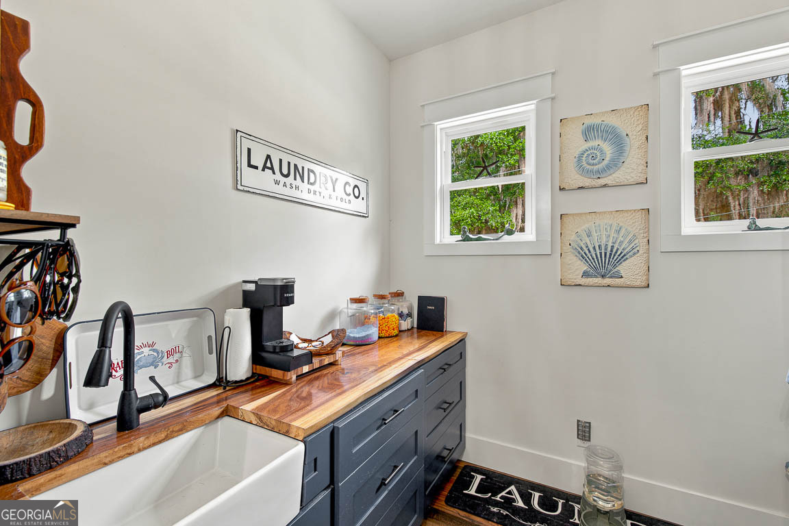 100 Virginia St. Simons Island GA 31522