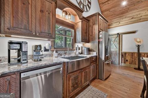 274 Hot House Drive Mineral Bluff GA 30559