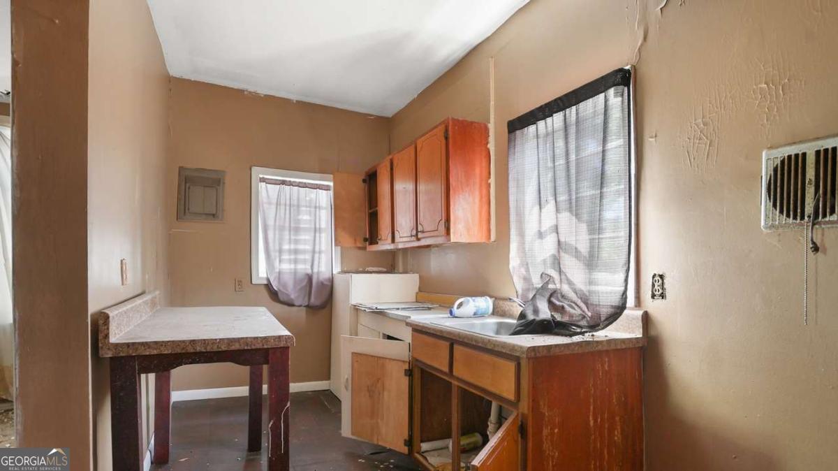 223 W 38th Street Savannah GA 31401