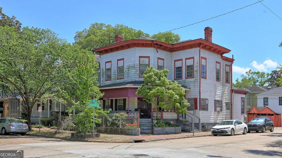 223 W 38th Street Savannah GA 31401