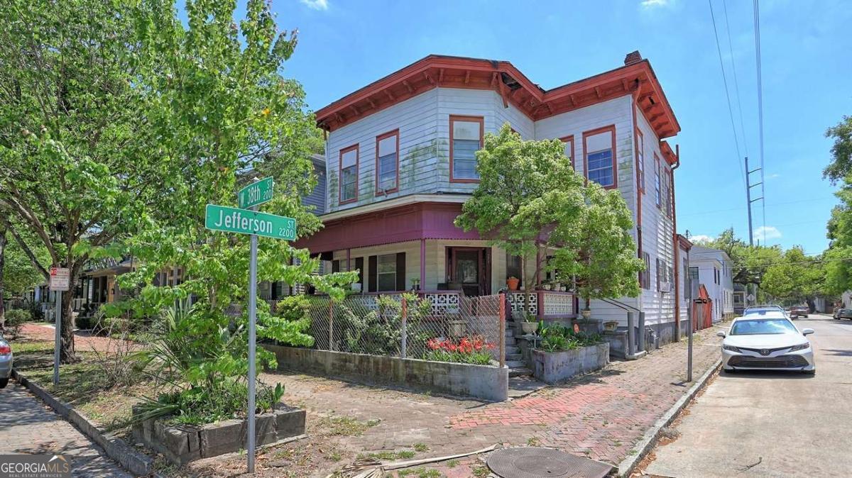 223 W 38th Street Savannah GA 31401