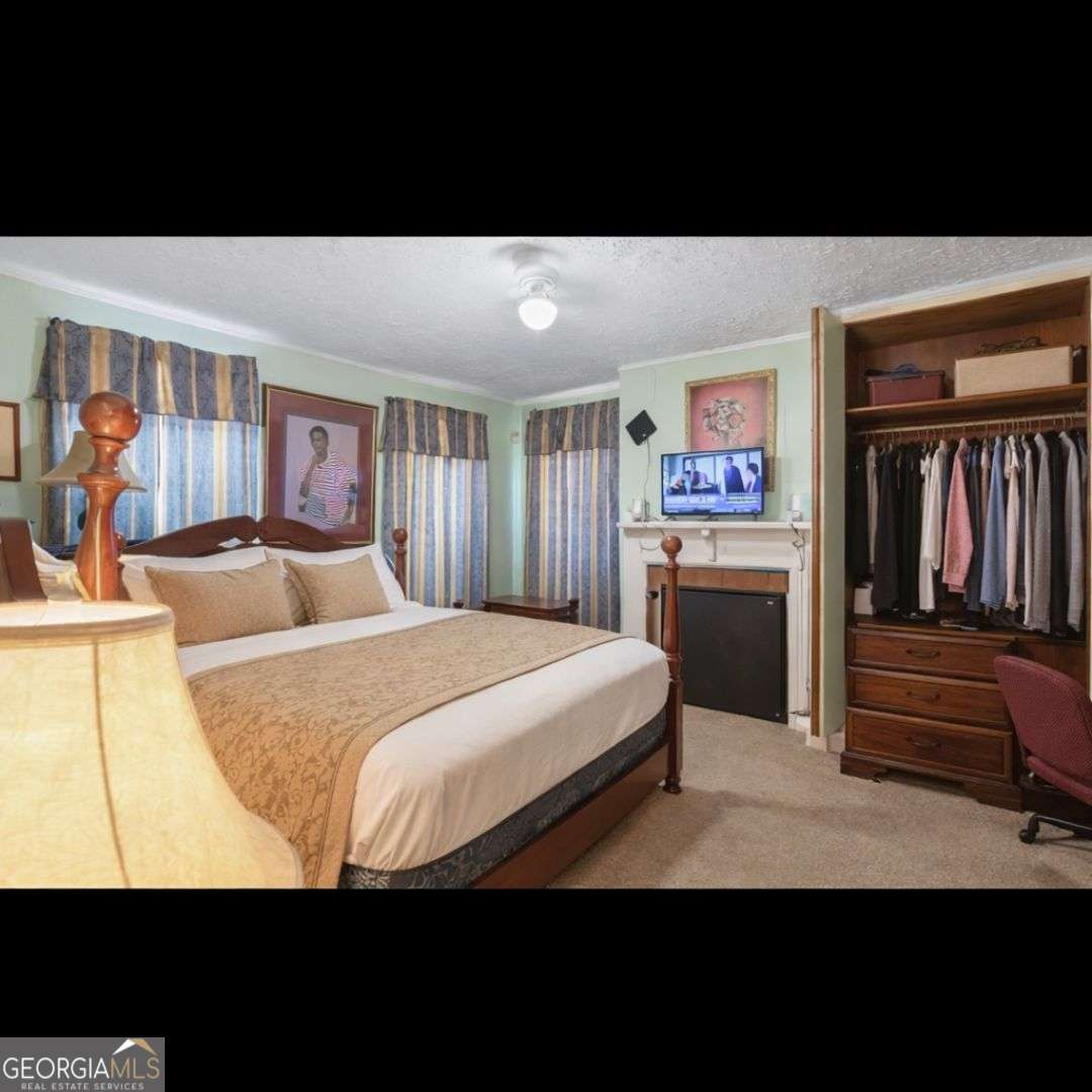 223 W 38th Street Savannah GA 31401