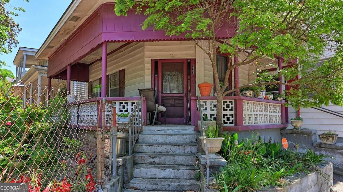 223 W 38th Street Savannah GA 31401