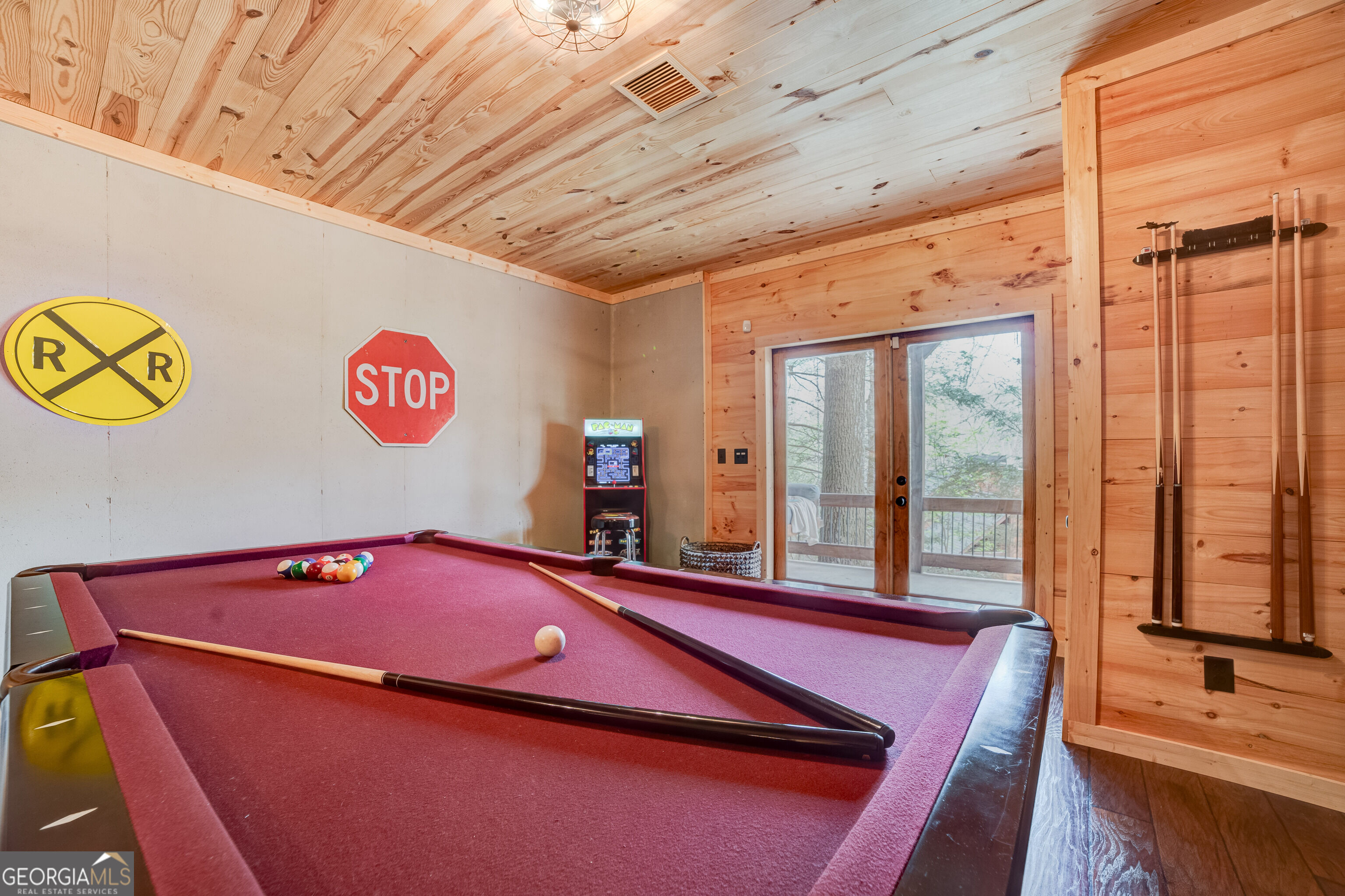 136 Gallery Court Ellijay GA 30540
