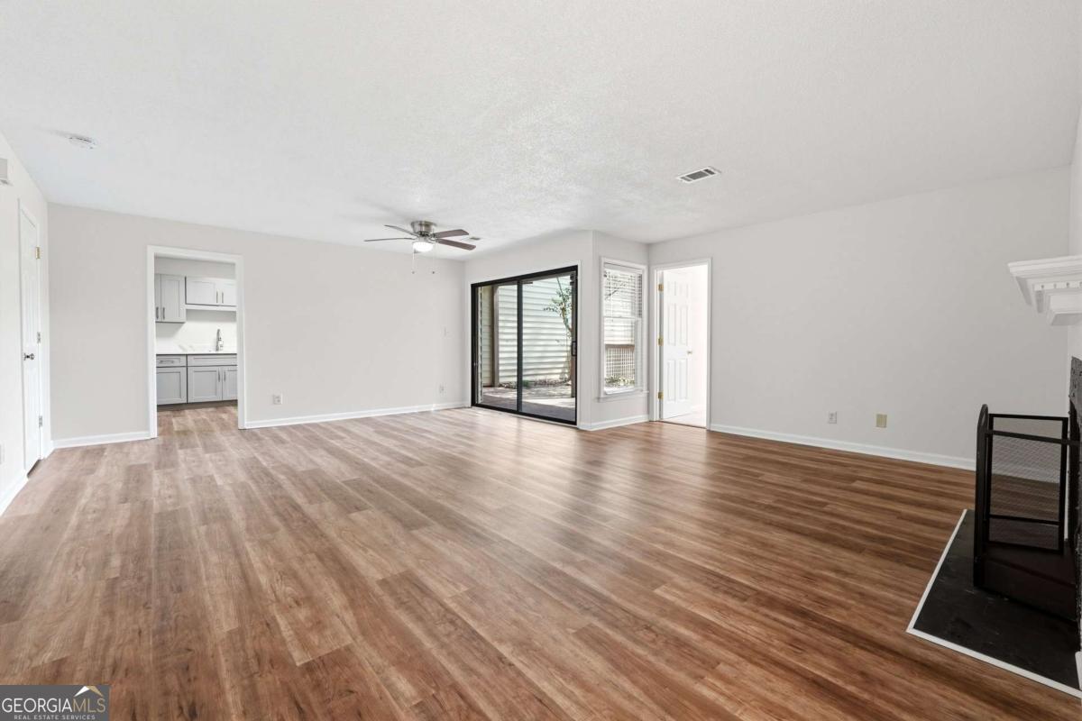 507 Garden Court Atlanta GA 30328