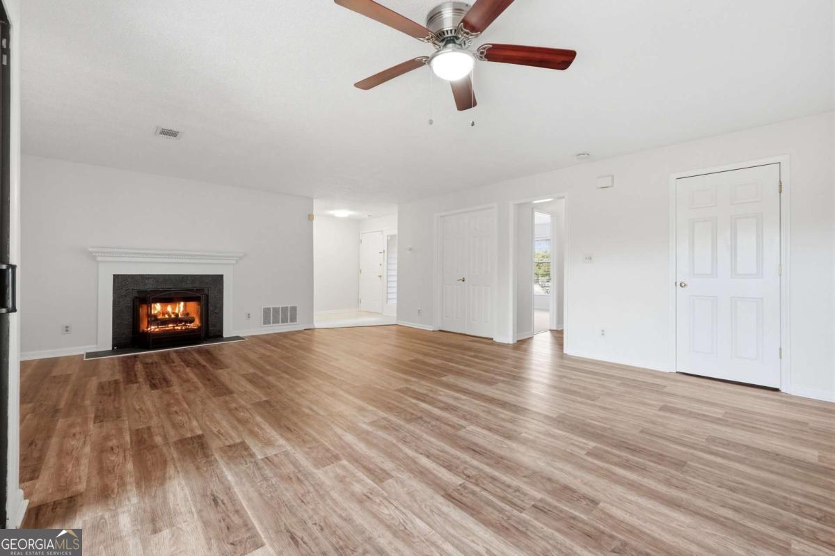 507 Garden Court Atlanta GA 30328