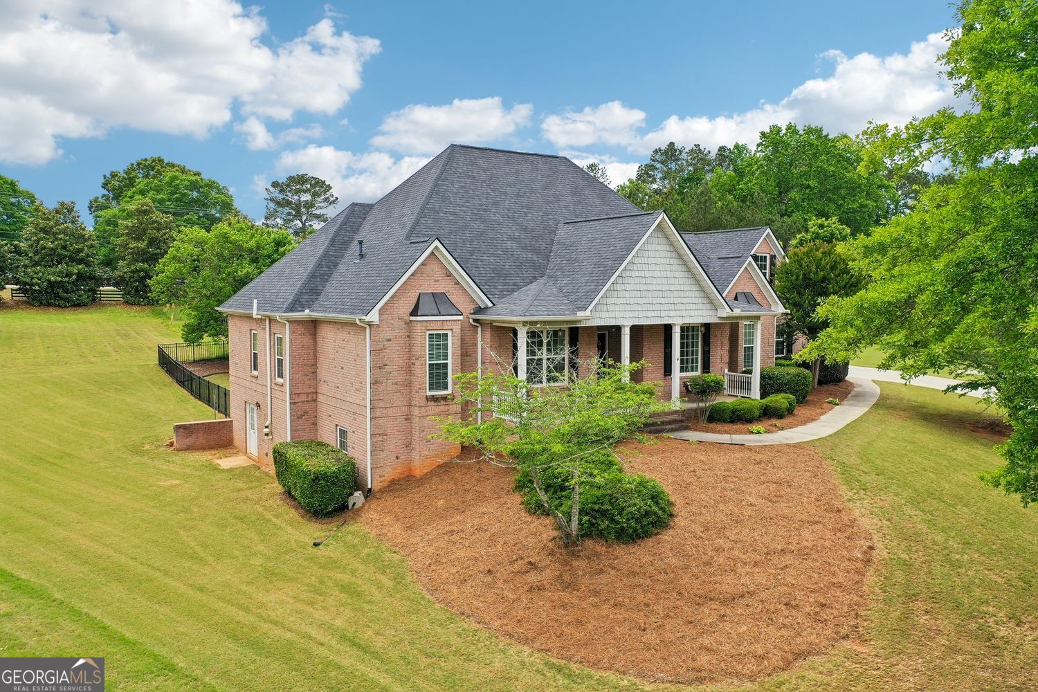 807 Kennedy Court Loganville GA 30052