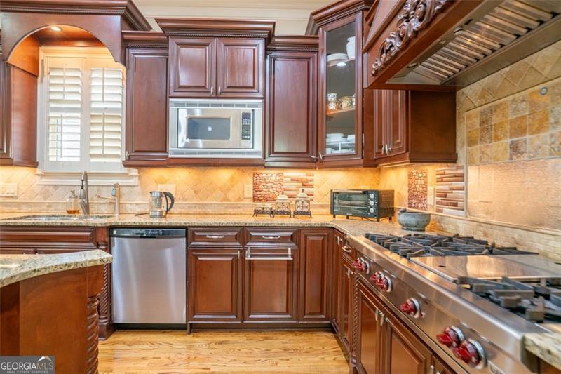 2267 Valla Parc Court Marietta GA 30062