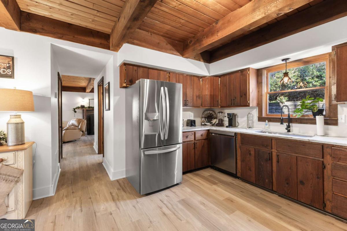 40 Kaceys Lane Helen GA 30545