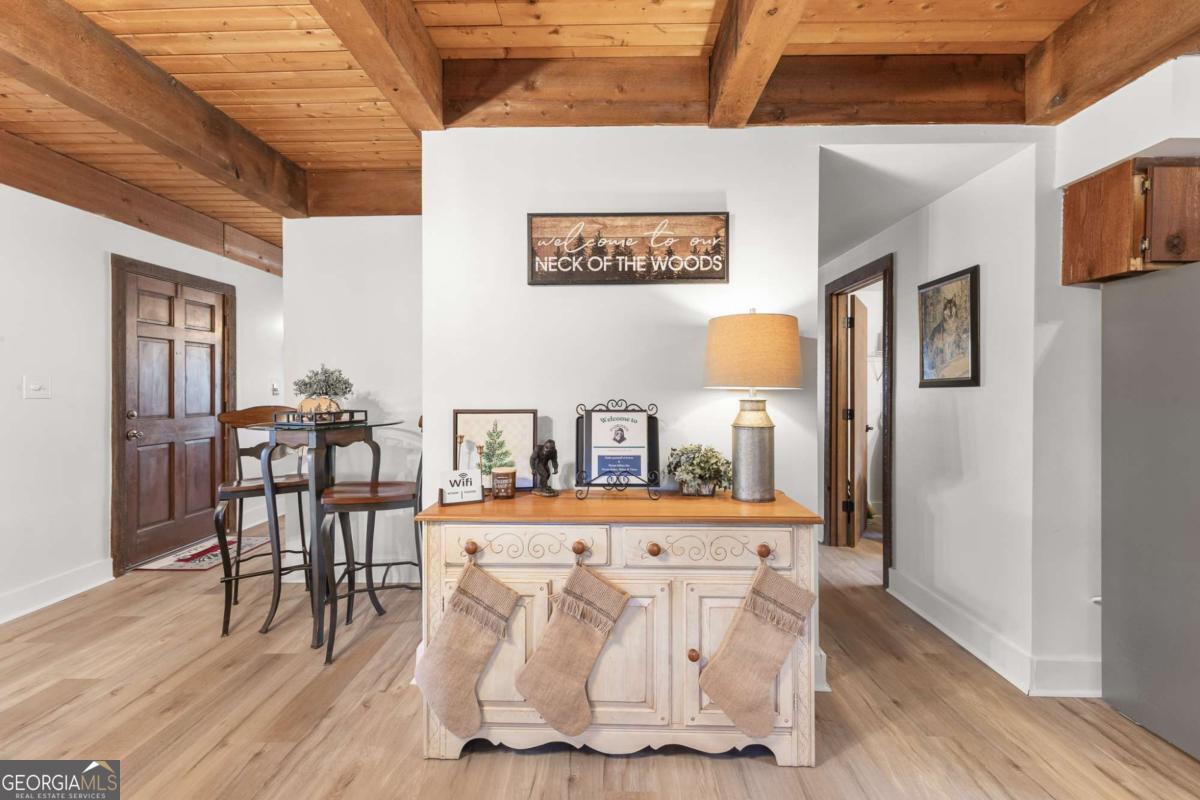 40 Kaceys Lane Helen GA 30545