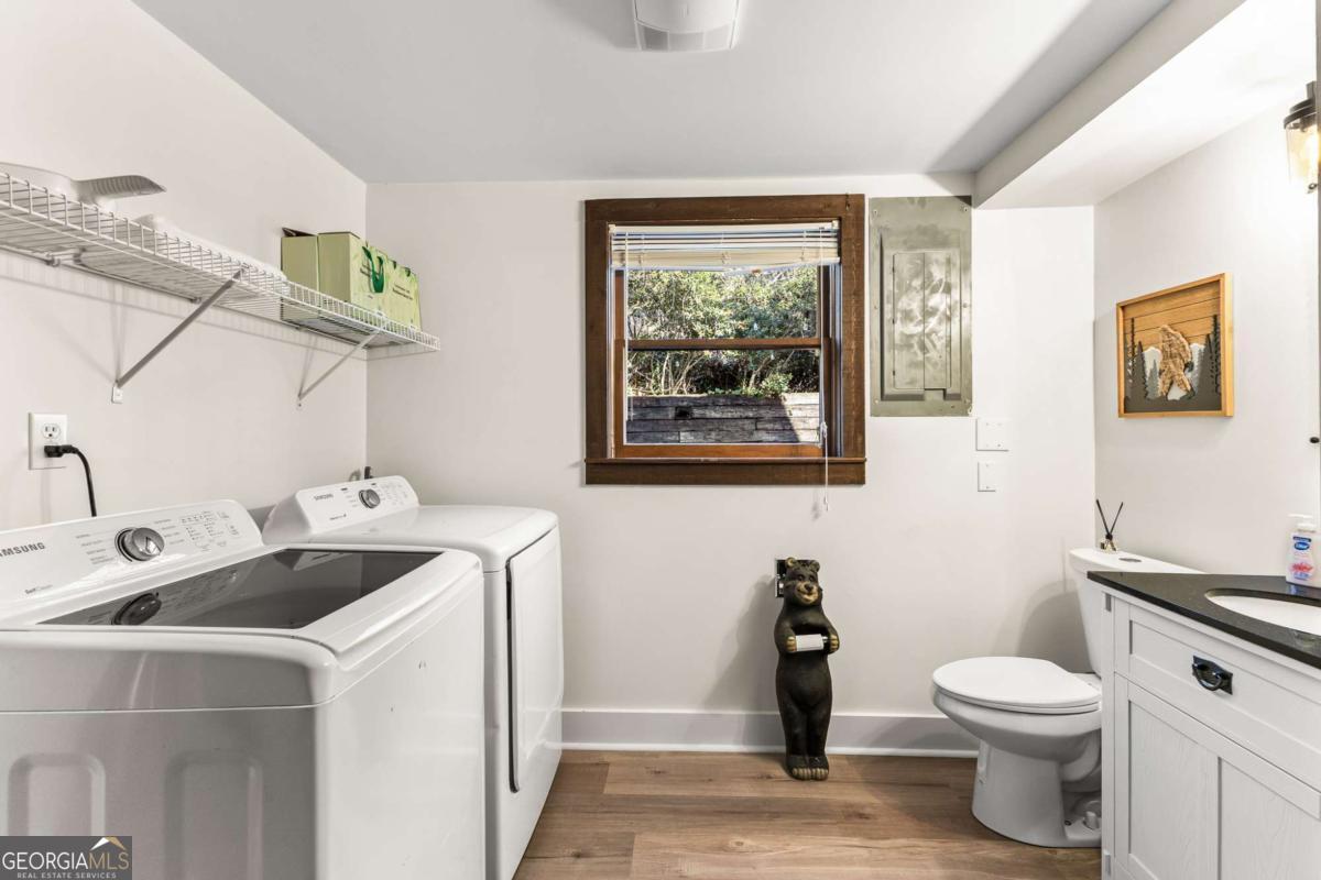 40 Kaceys Lane Helen GA 30545