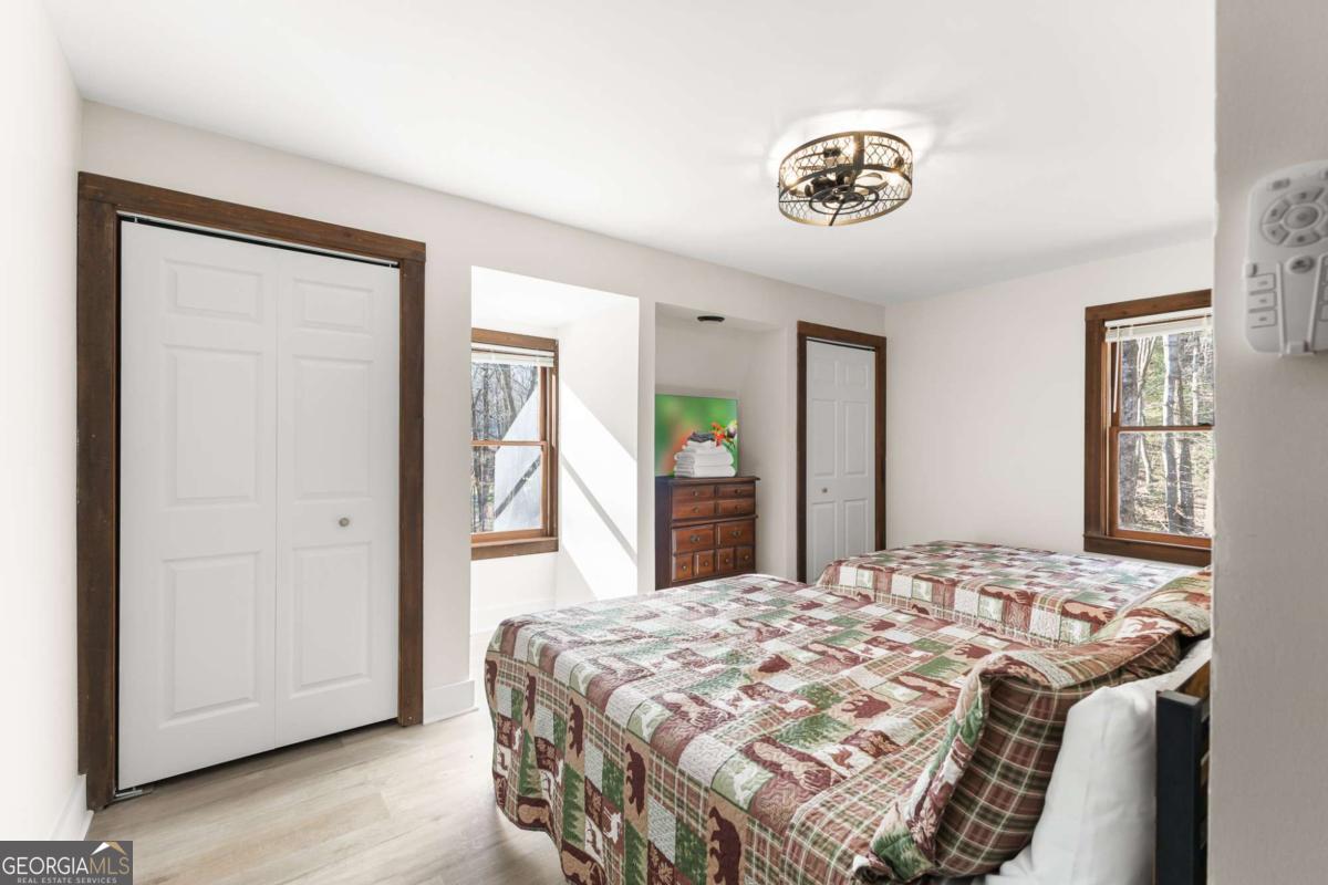 40 Kaceys Lane Helen GA 30545