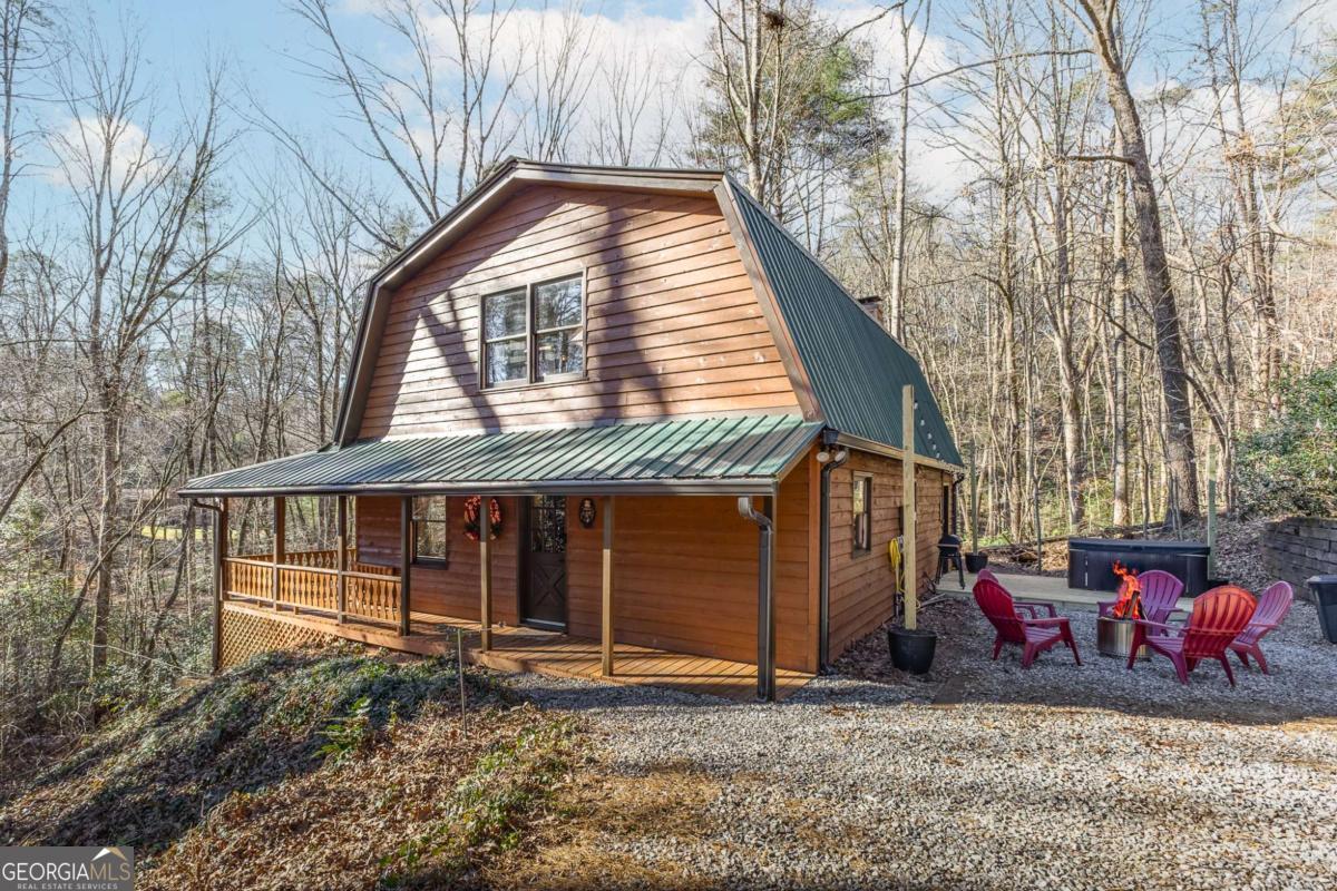 40 Kaceys Lane Helen GA 30545