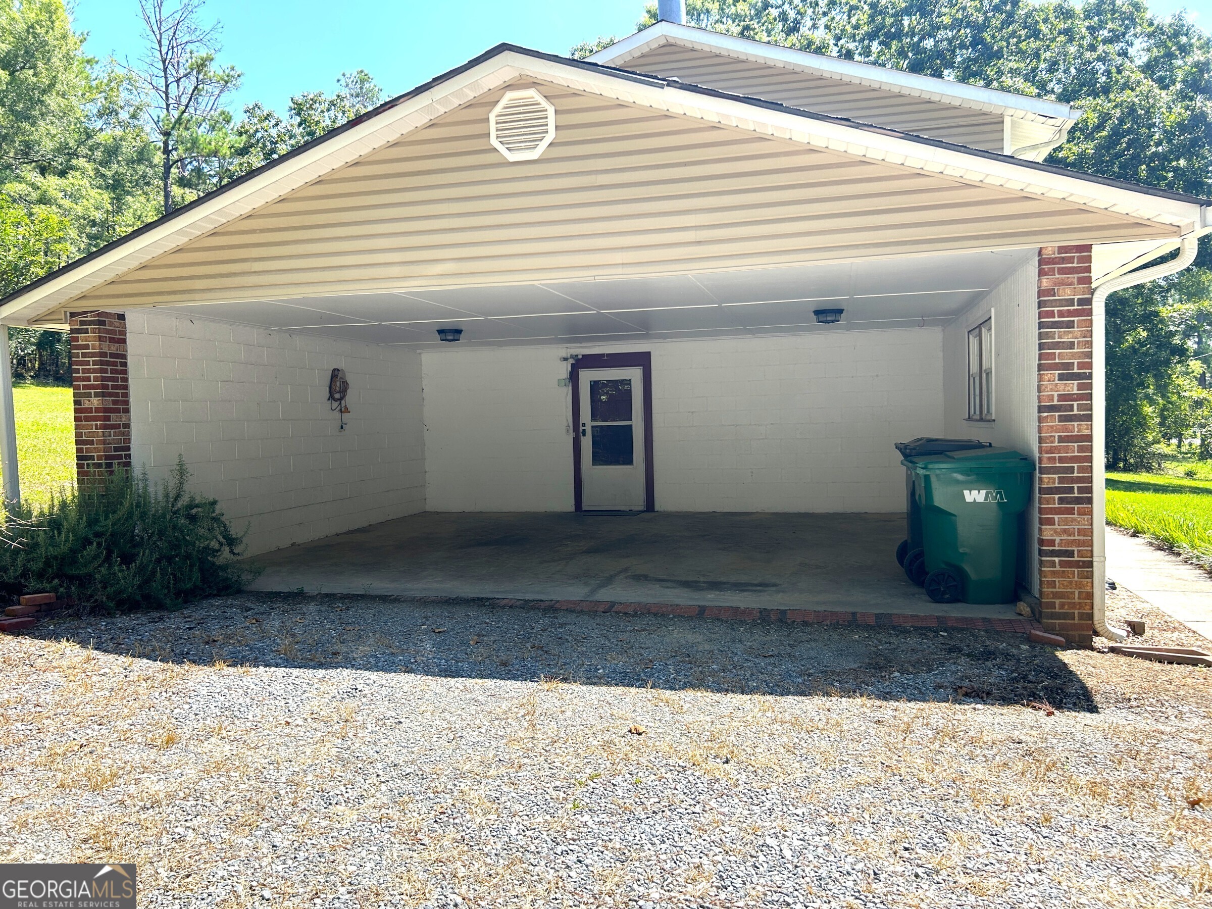 205 22 W Highway Milledgeville GA 31061