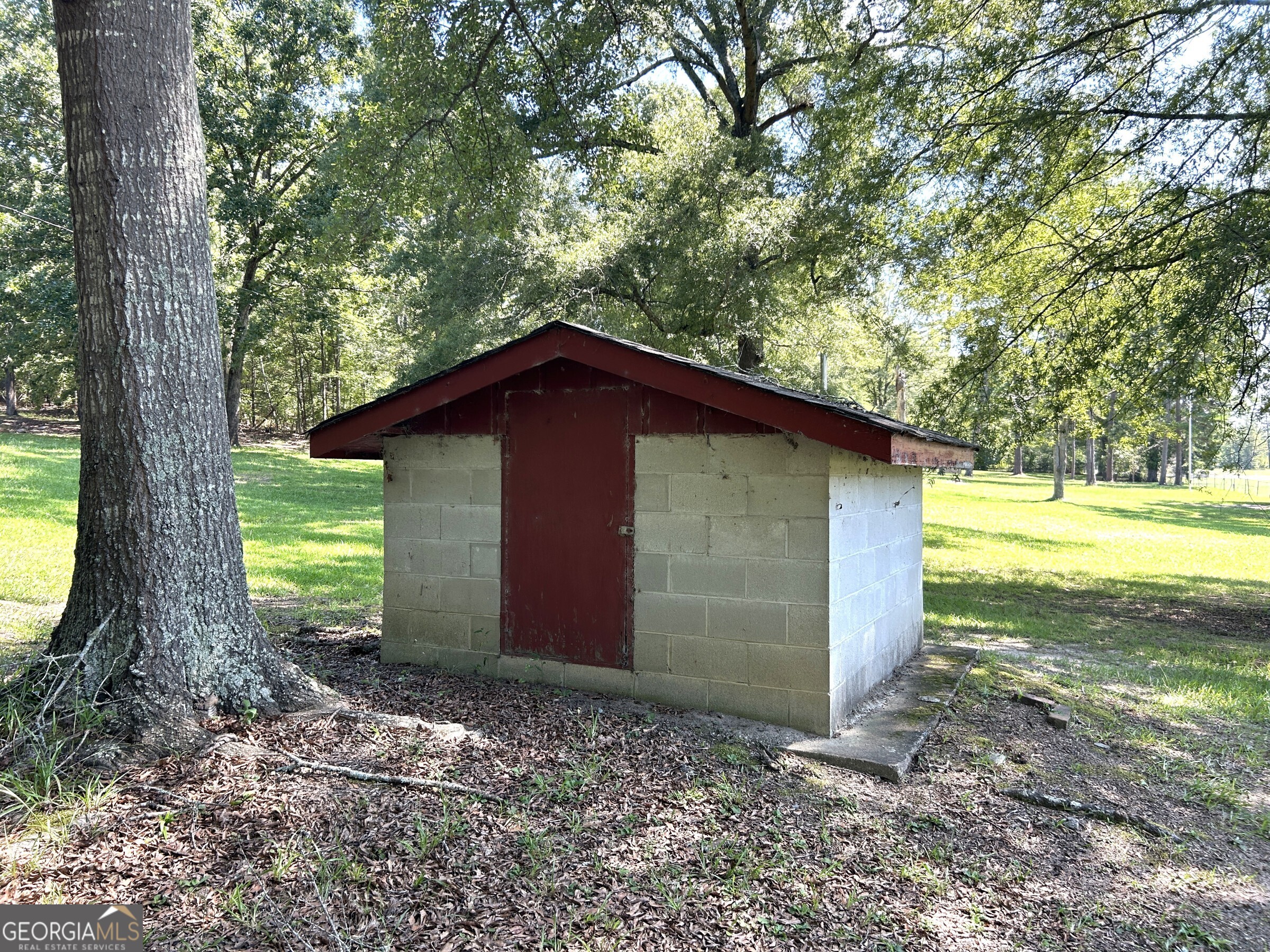 205 22 W Highway Milledgeville GA 31061