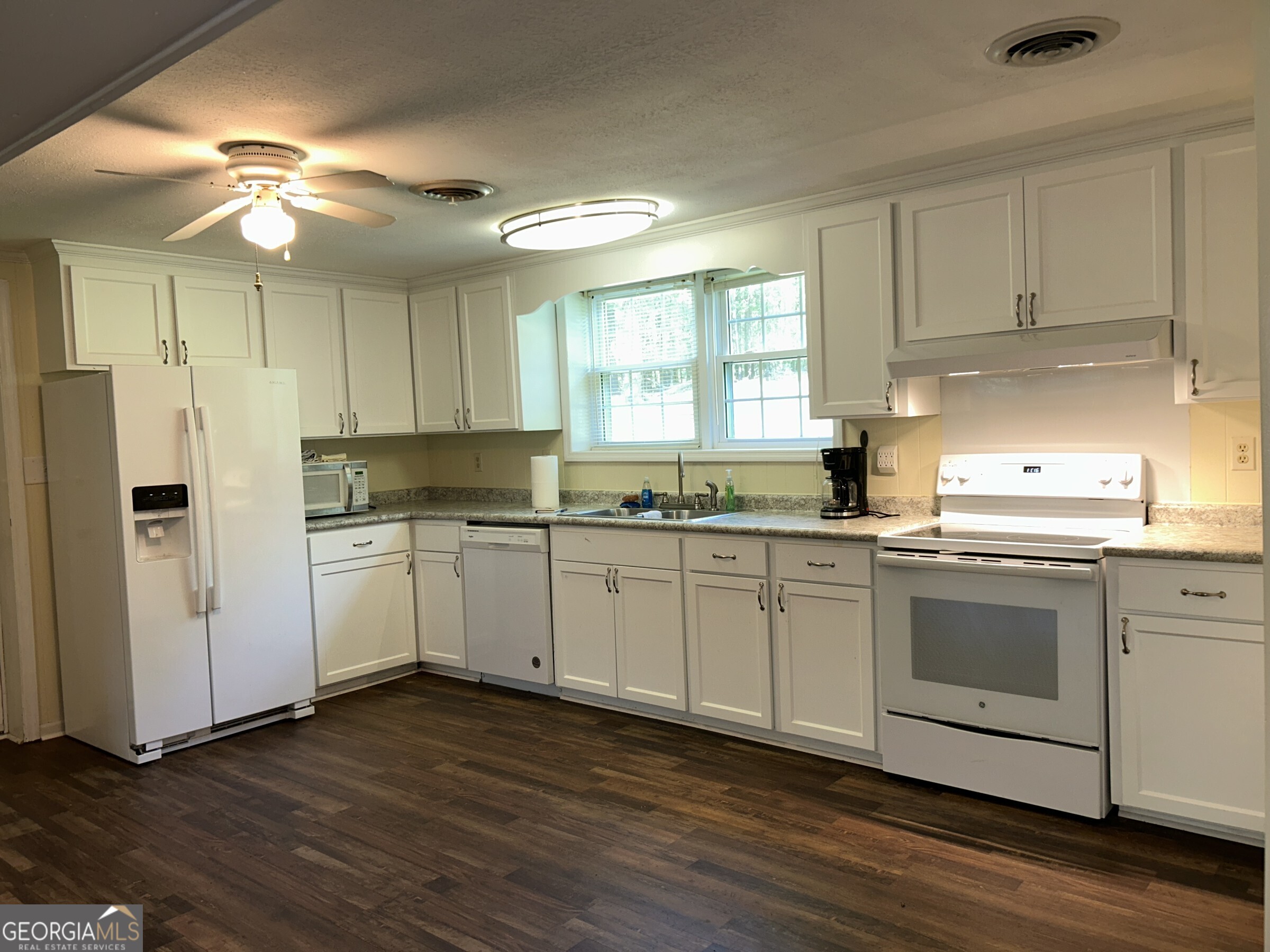 205 22 W Highway Milledgeville GA 31061