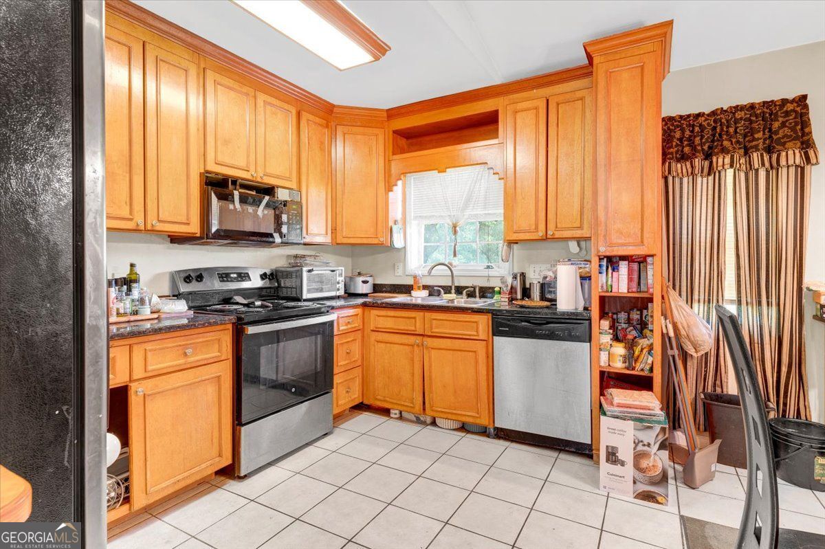 4184 Indian Forest Road Stone Mountain GA 30083