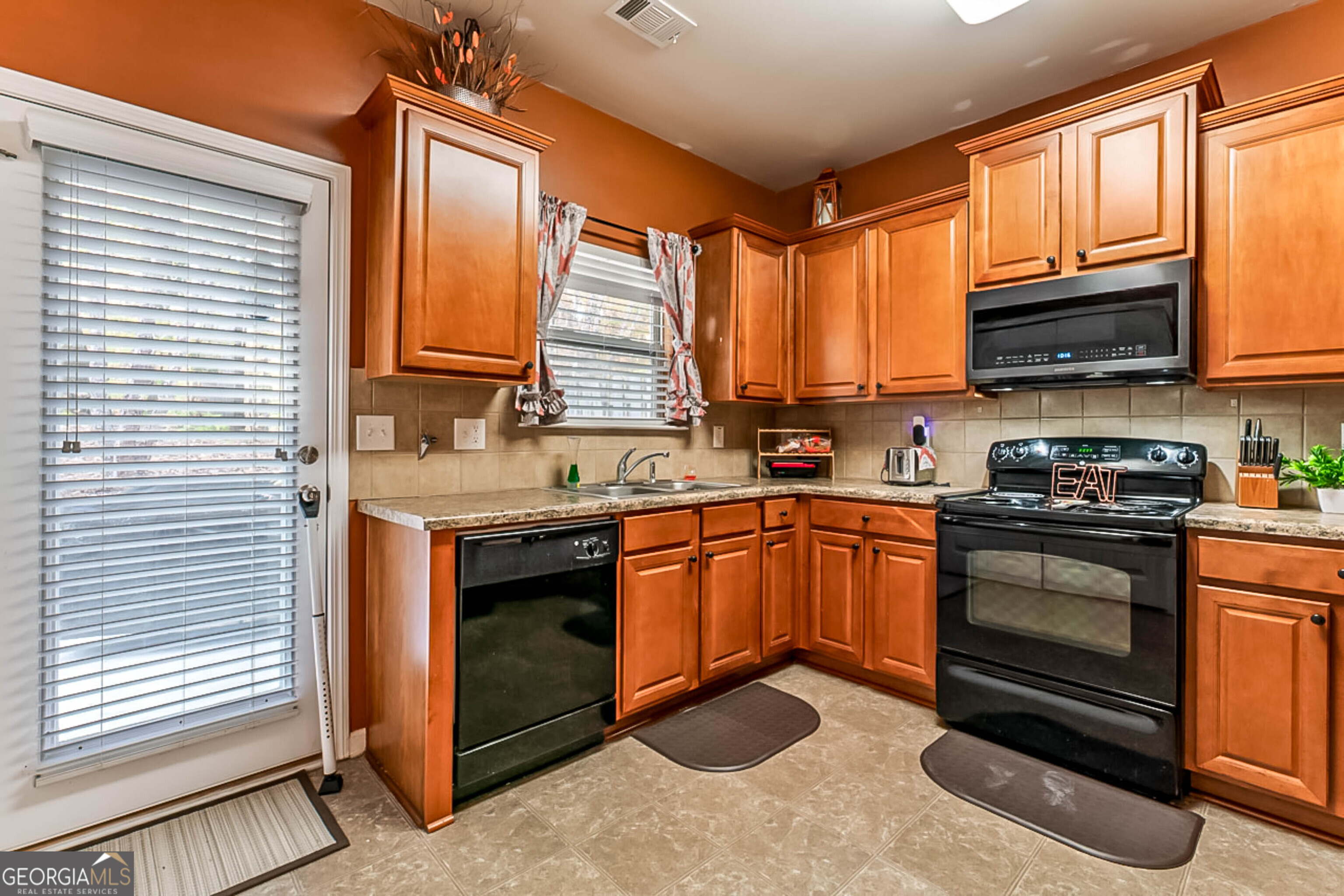 2904 Ridgeview Drive SW Atlanta GA 30331