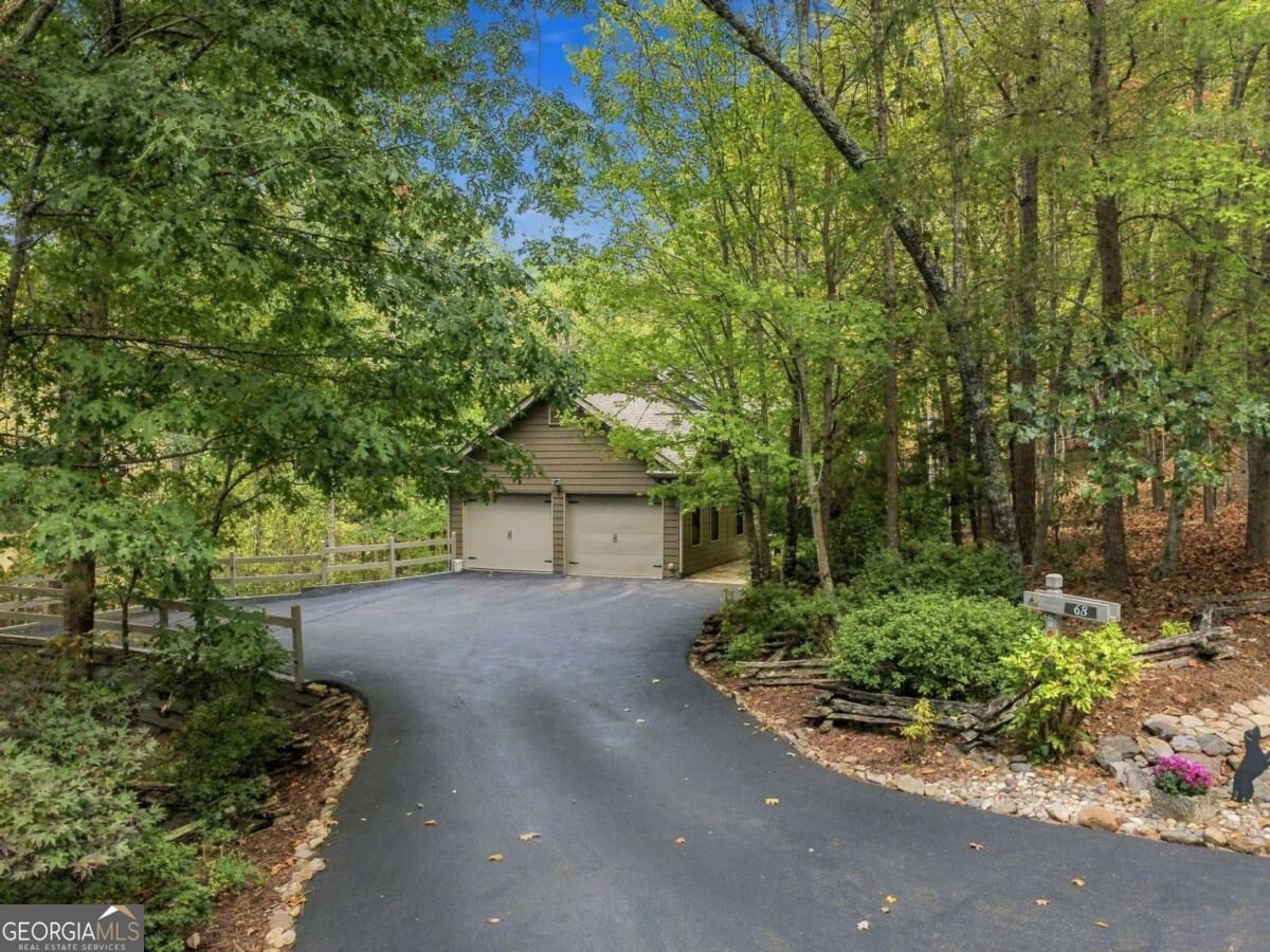68 Cherokee Point Big Canoe GA 30143