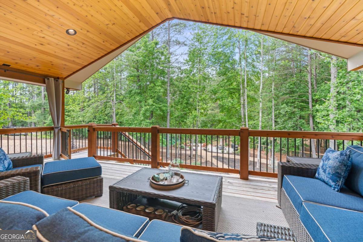 86 Back Trail Cleveland GA 30528