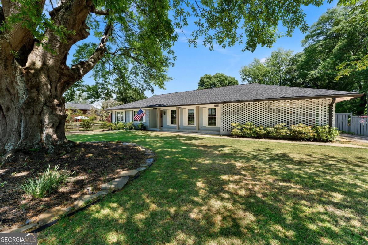 10 Davis Street Cartersville GA 30120