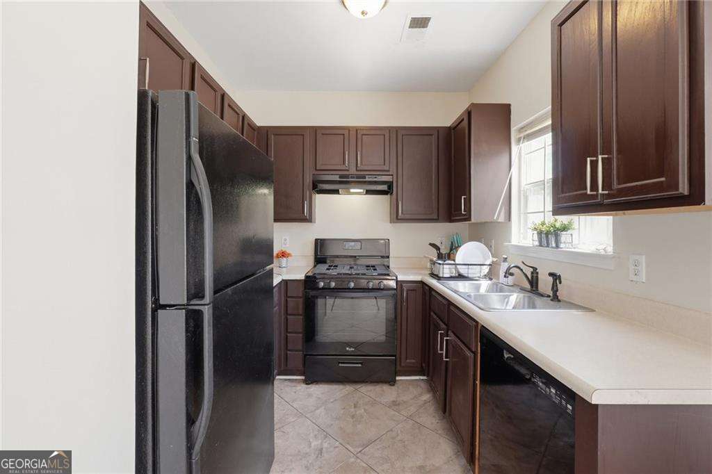 221 Rosewood Way NW Atlanta GA 30311