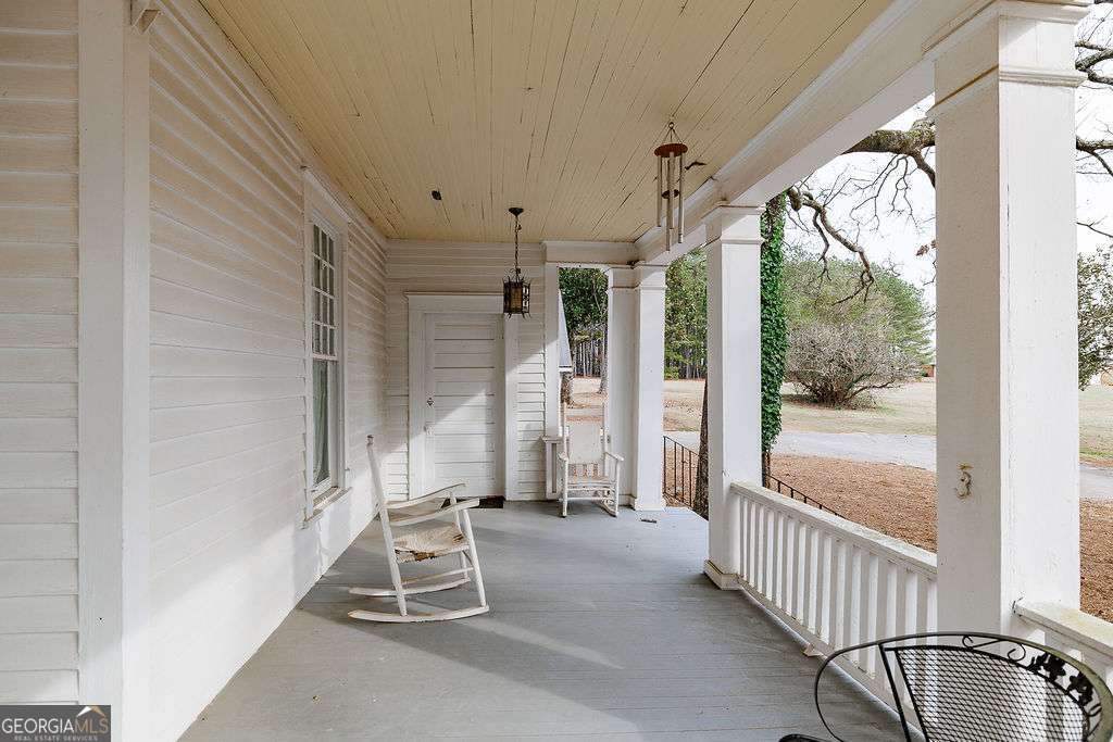 2351 Elder Extension Road Bishop GA 30621