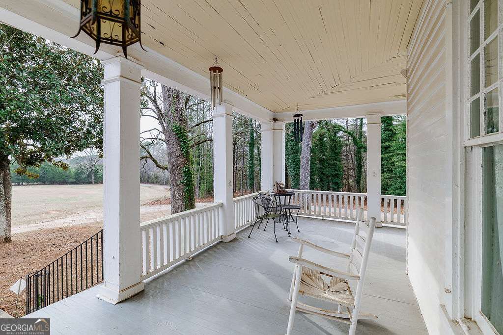 2351 Elder Extension Road Bishop GA 30621