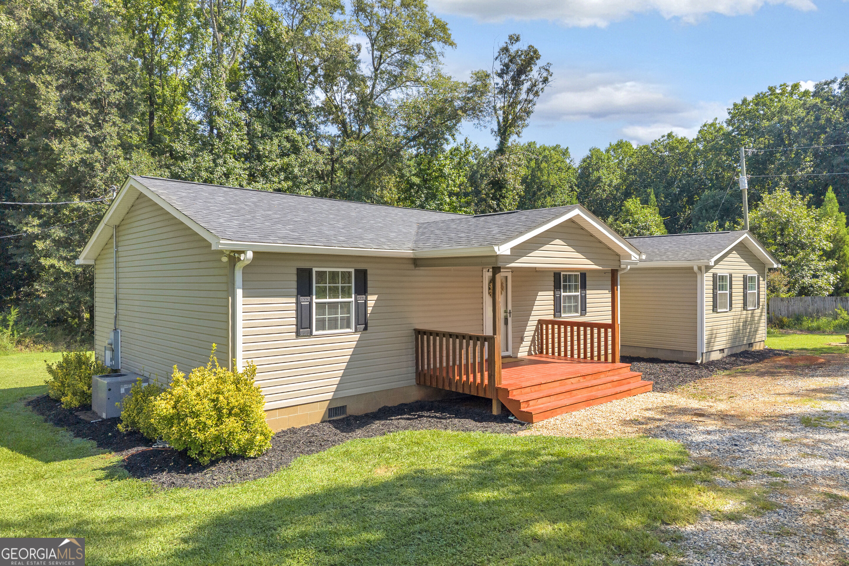 324 Old Canon Church Road Bowersville GA 30516