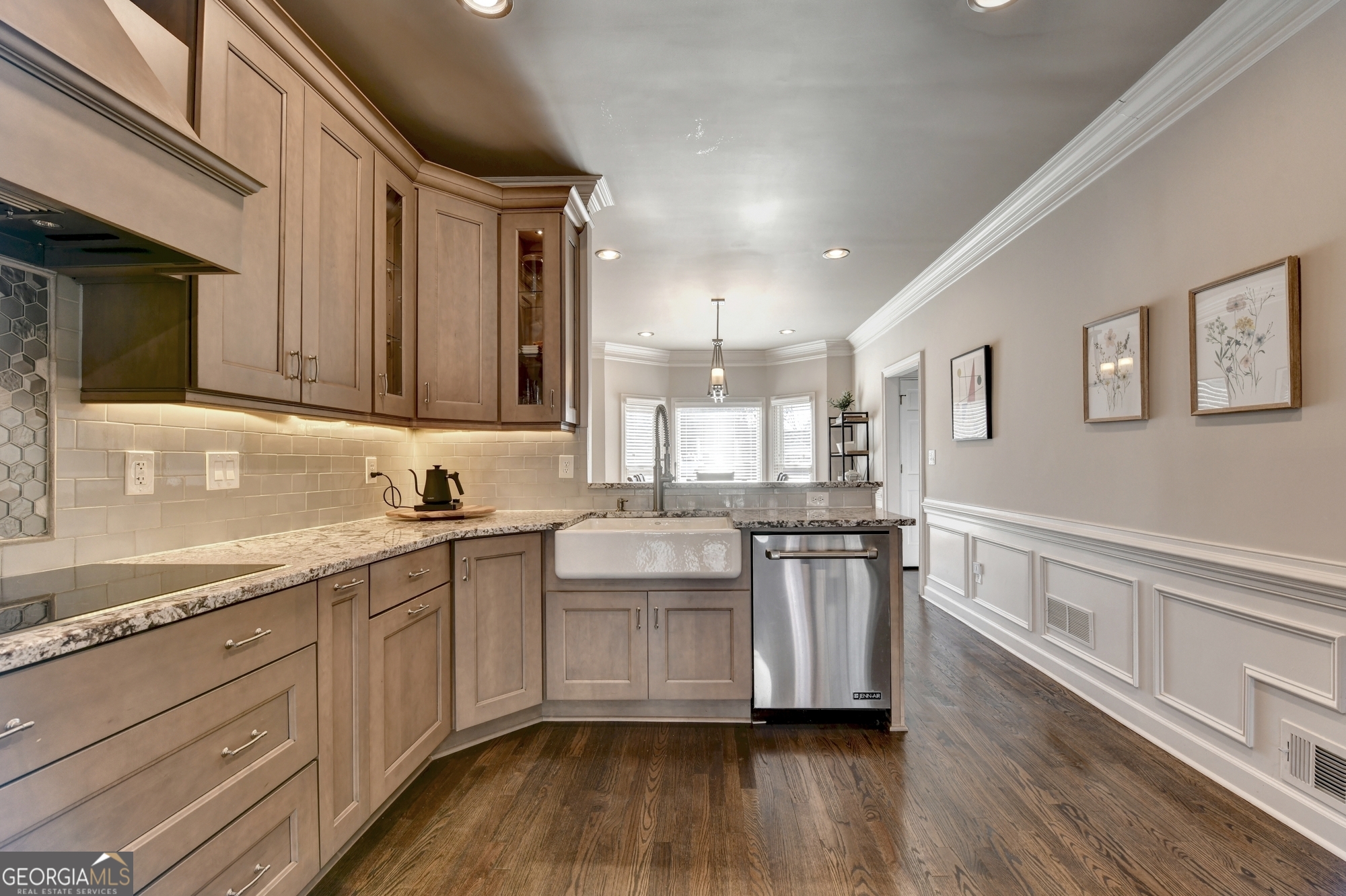 350 S Satinwood Place Roswell GA 30076