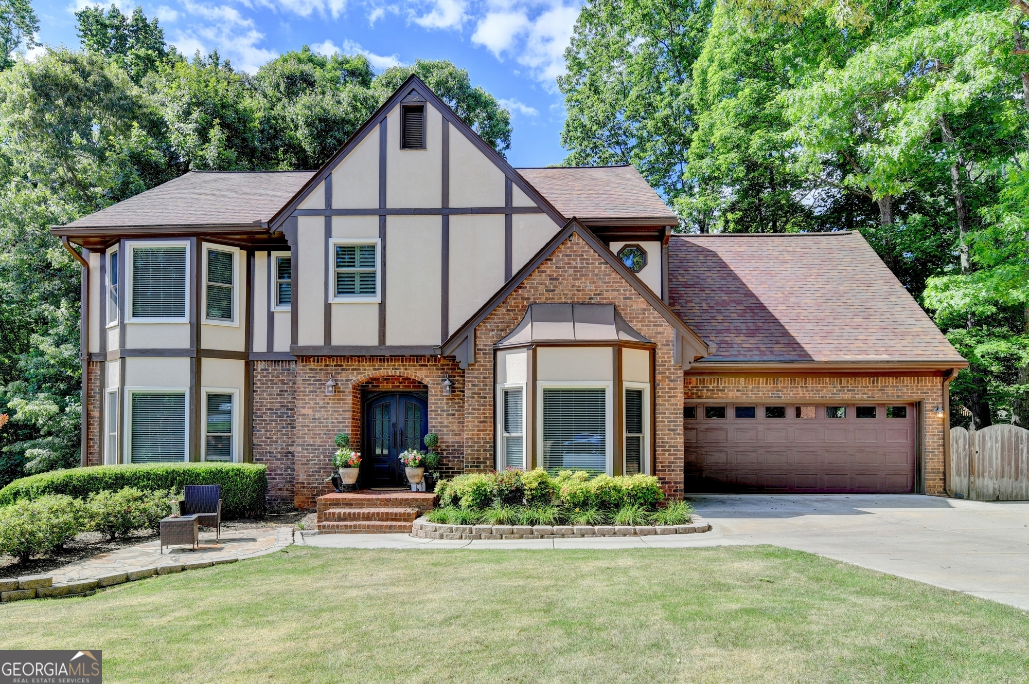 350 S Satinwood Place Roswell GA 30076
