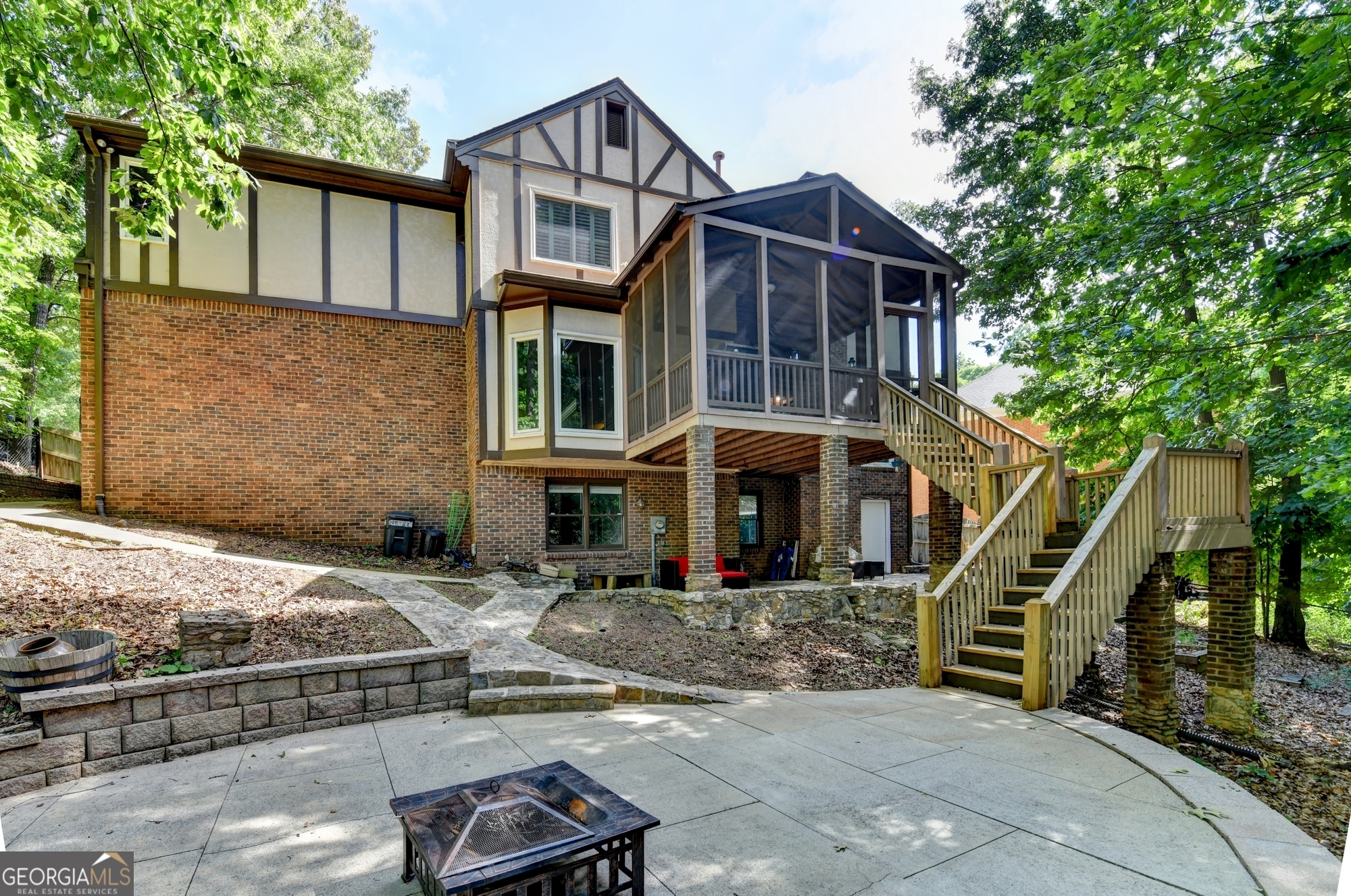 350 S Satinwood Place Roswell GA 30076