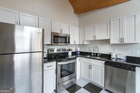 892 Edelweiss Strasse Helen GA 30545