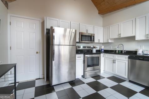 892 Edelweiss Strasse Helen GA 30545