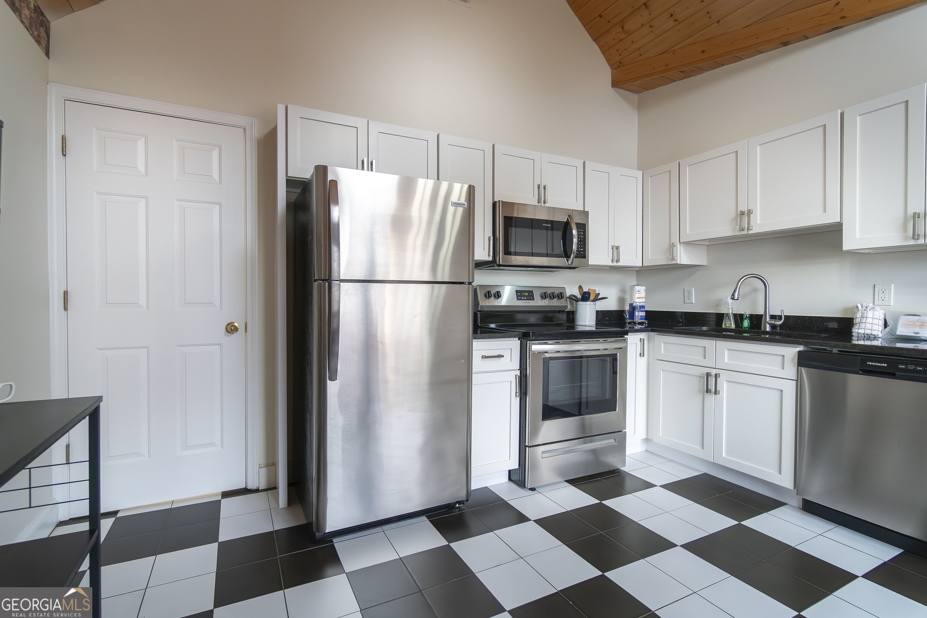 892 Edelweiss Strasse Helen GA 30545