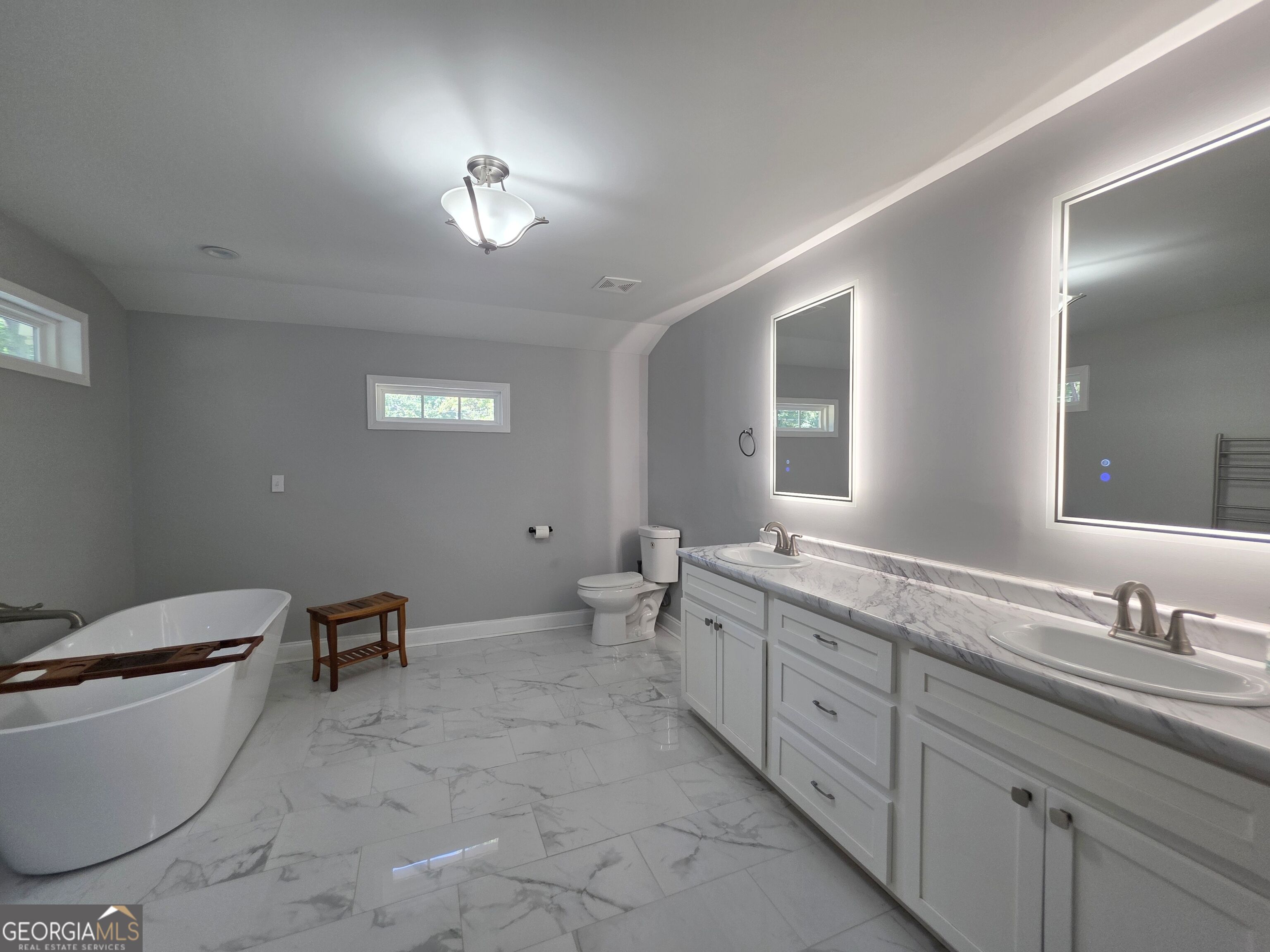 159 Candler Road Gray GA 31032