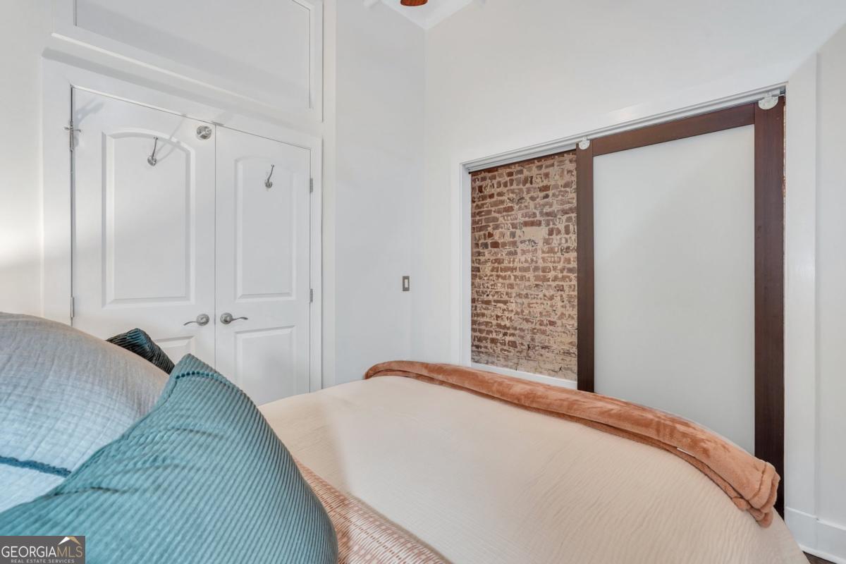 310 W Broughton Street Savannah GA 31401