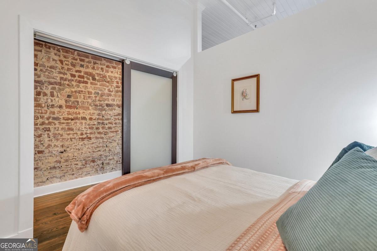 310 W Broughton Street Savannah GA 31401