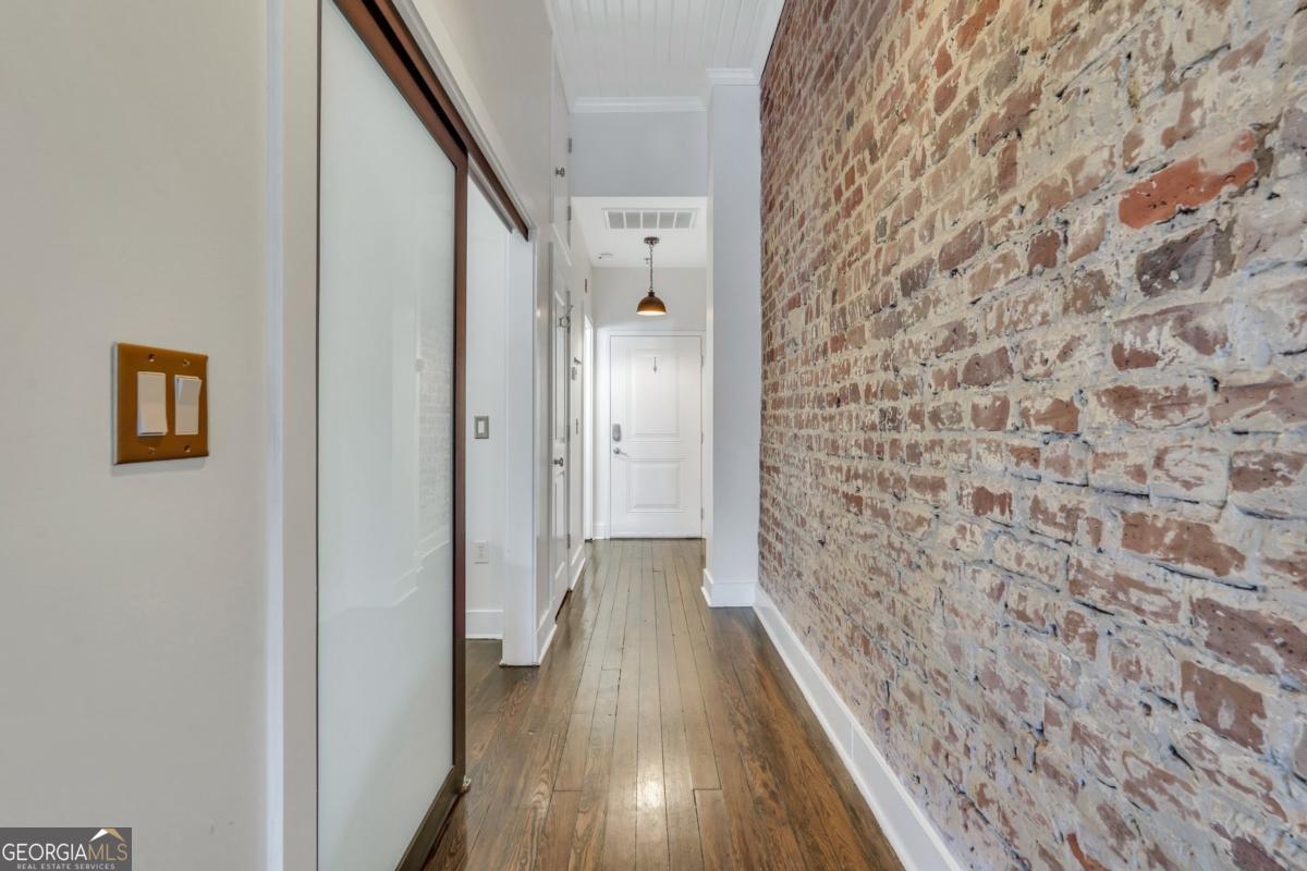 310 W Broughton Street Savannah GA 31401